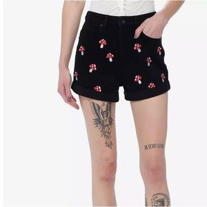 Black Mushroom Mom Shorts Size 0